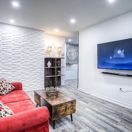 Family Friendly Property Parking Available Montreal Exterior photo