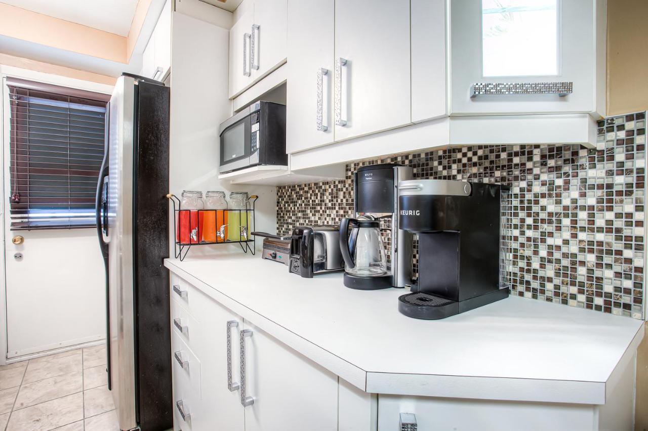 Family Friendly Property Parking Available Montreal Exterior photo